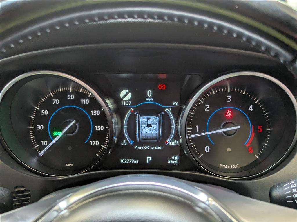 <p>2016 JAGUAR F-PACE R-SPORT AWD D AUTO</p>