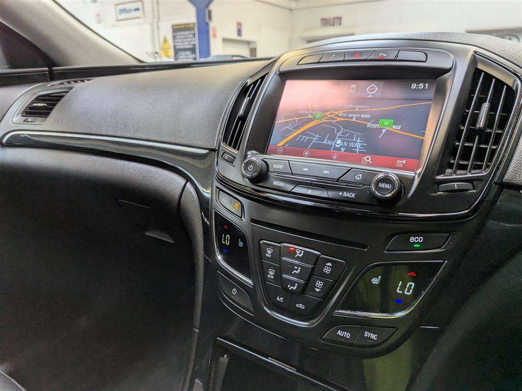 <p>2015 VAUXHALL INSIGNIA ELITE NAV CDTI E</p>