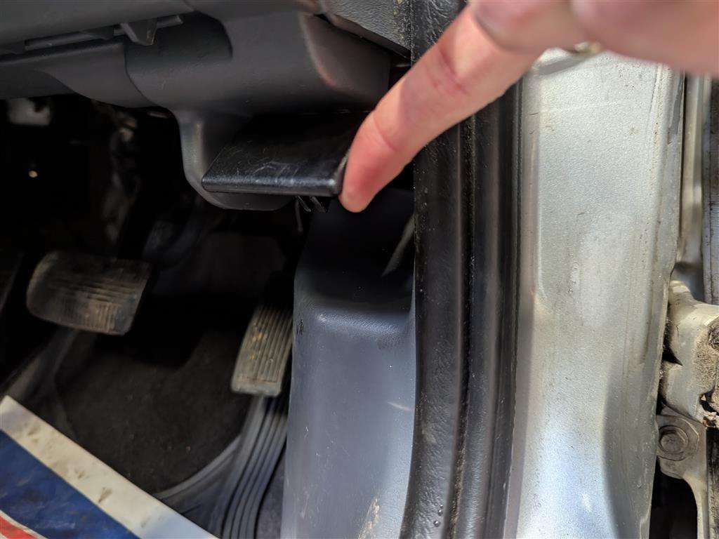 <p>2005 NISSAN ALMERA SE AUTO</p>