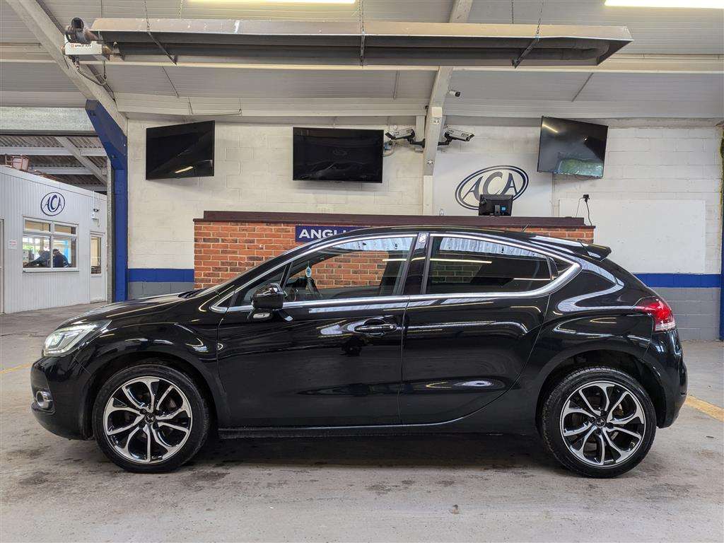 <p>2016 DS DS4 PRESTIGE BLUEHDI S/S</p>