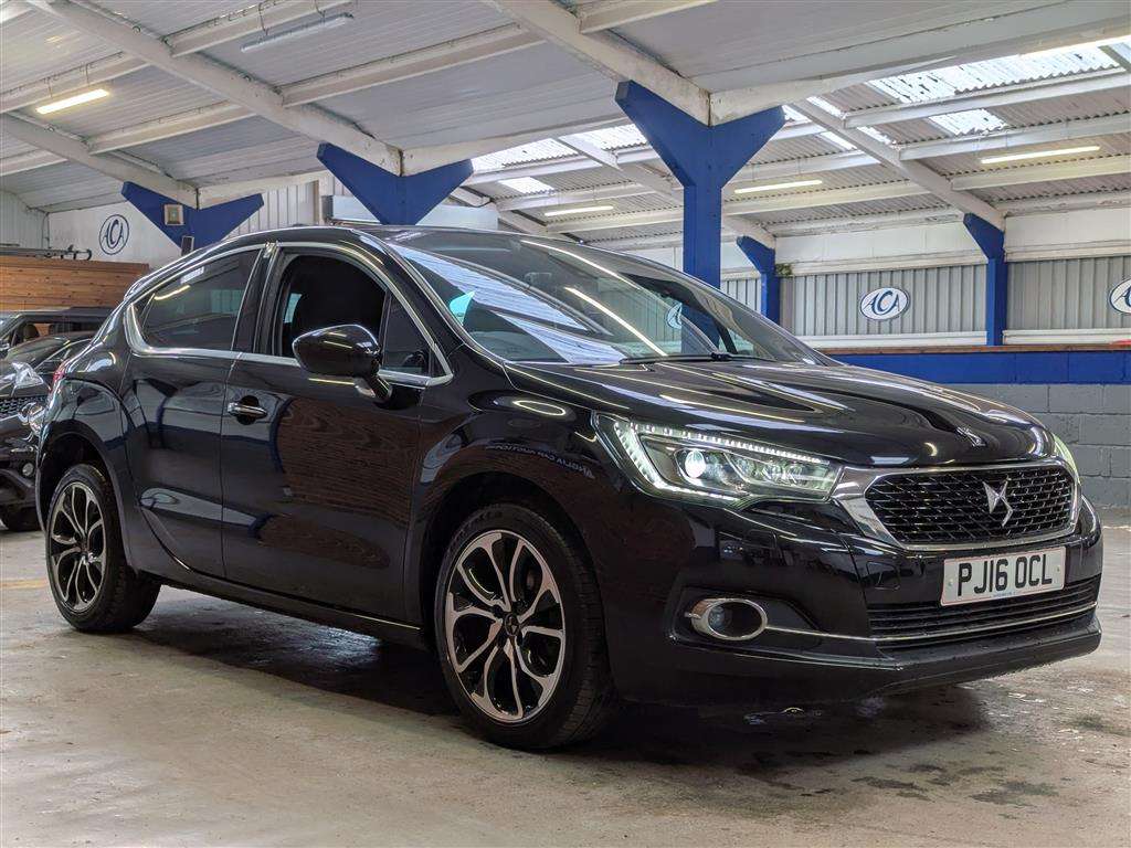 <p>2016 DS DS4 PRESTIGE BLUEHDI S/S</p>