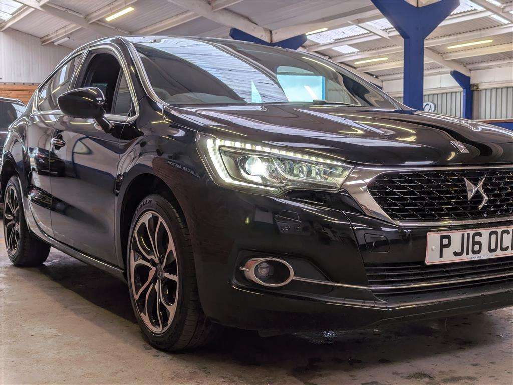 <p>2016 DS DS4 PRESTIGE BLUEHDI S/S</p>