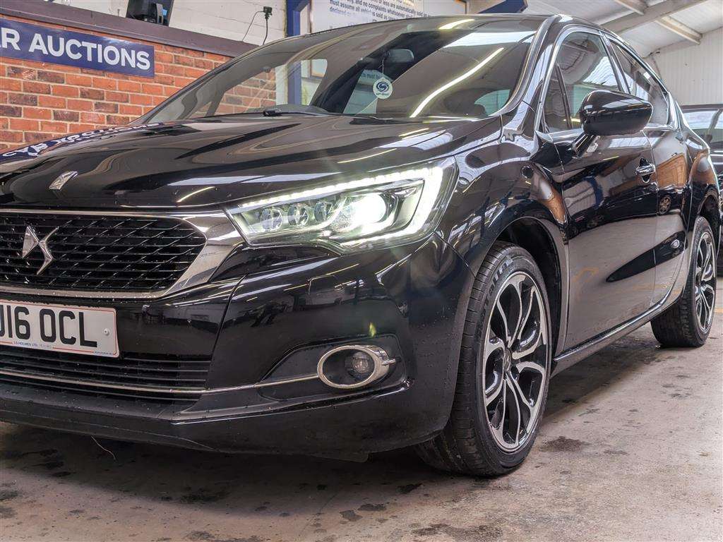 <p>2016 DS DS4 PRESTIGE BLUEHDI S/S</p>