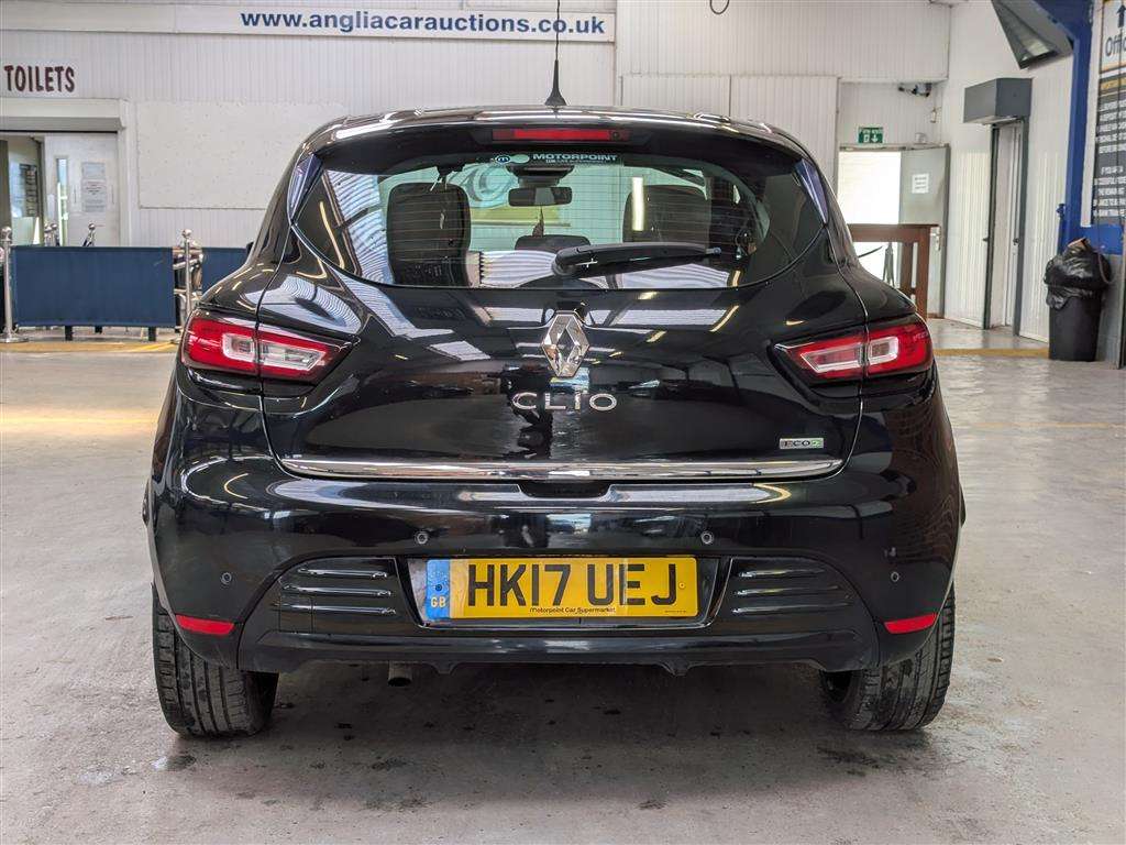 <p>2017 RENAULT CLIO DYNAMIQUE S NAV DCI</p>