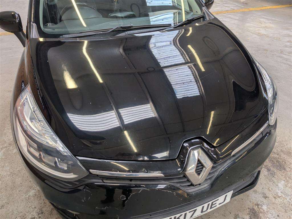 <p>2017 RENAULT CLIO DYNAMIQUE S NAV DCI</p>