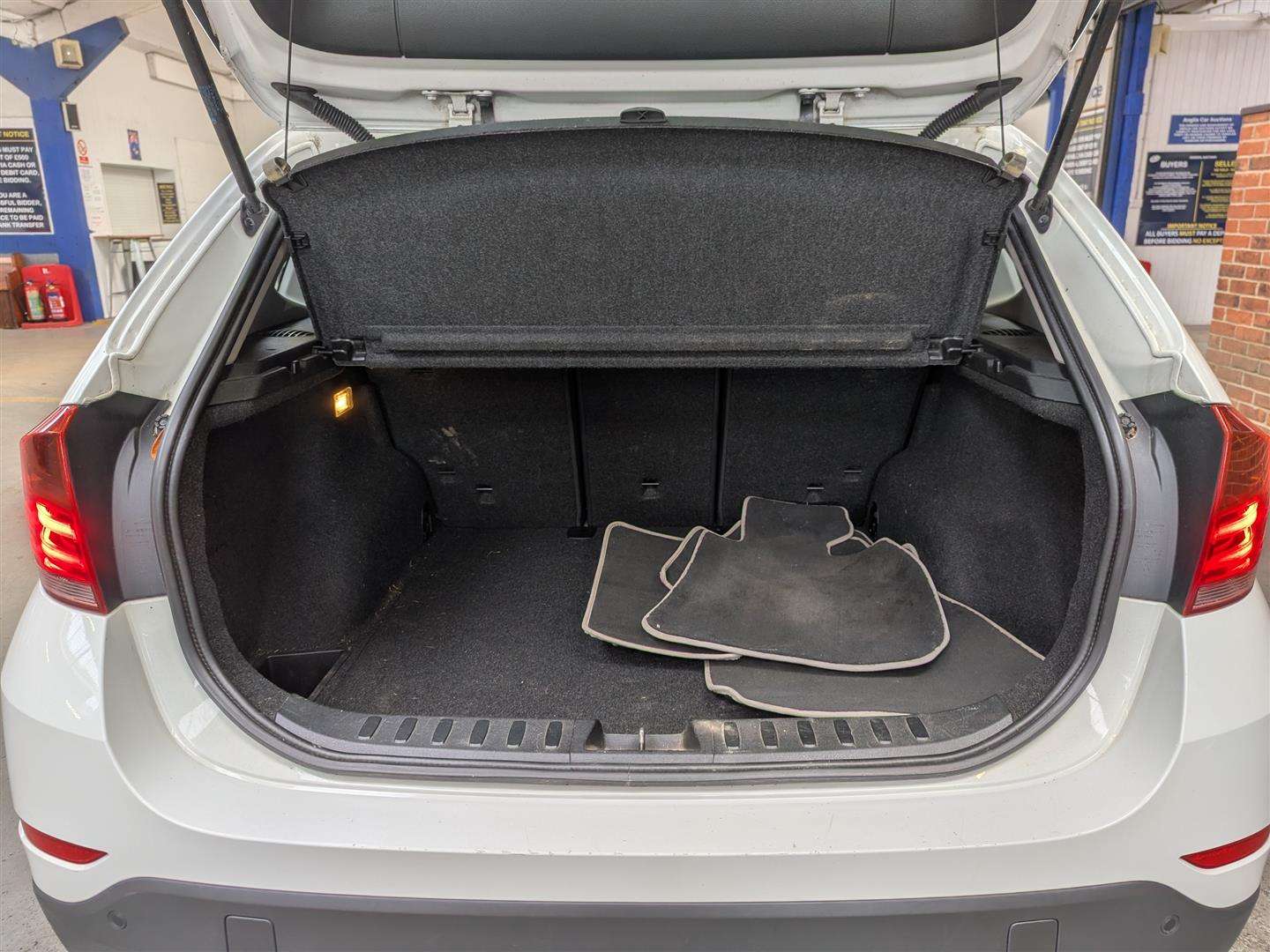 <p>2013 BMW X1 XDRIVE20D XLINE</p>