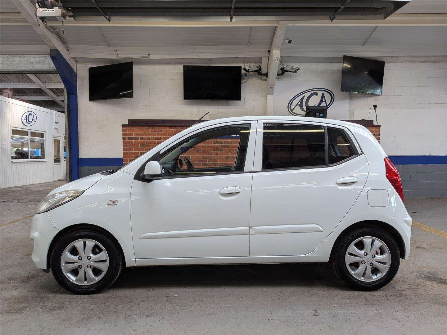 <p>2013 HYUNDAI I10 ACTIVE</p>