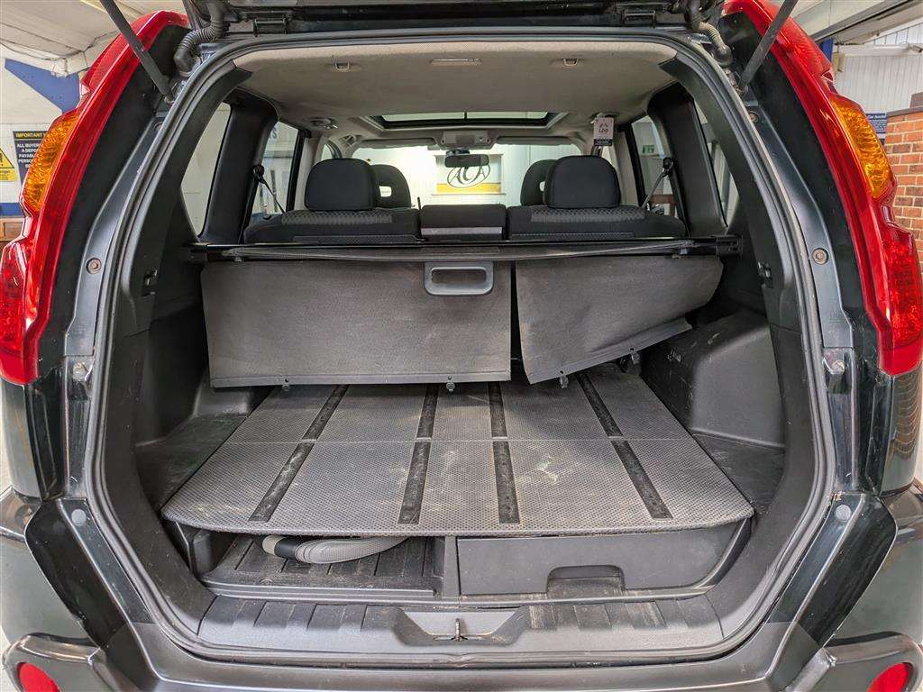 <p>2008 NISSAN X-TRAIL SPORT DCI</p>