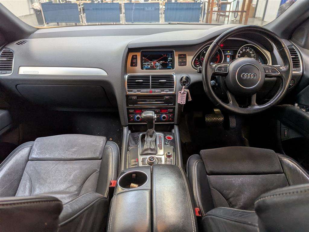 <p>2011 AUDI Q7 S LINE TDI 245 QUATTRO</p>