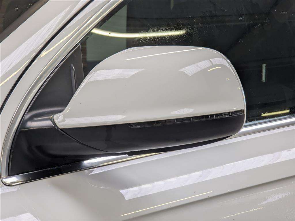 <p>2011 AUDI Q7 S LINE TDI 245 QUATTRO</p>