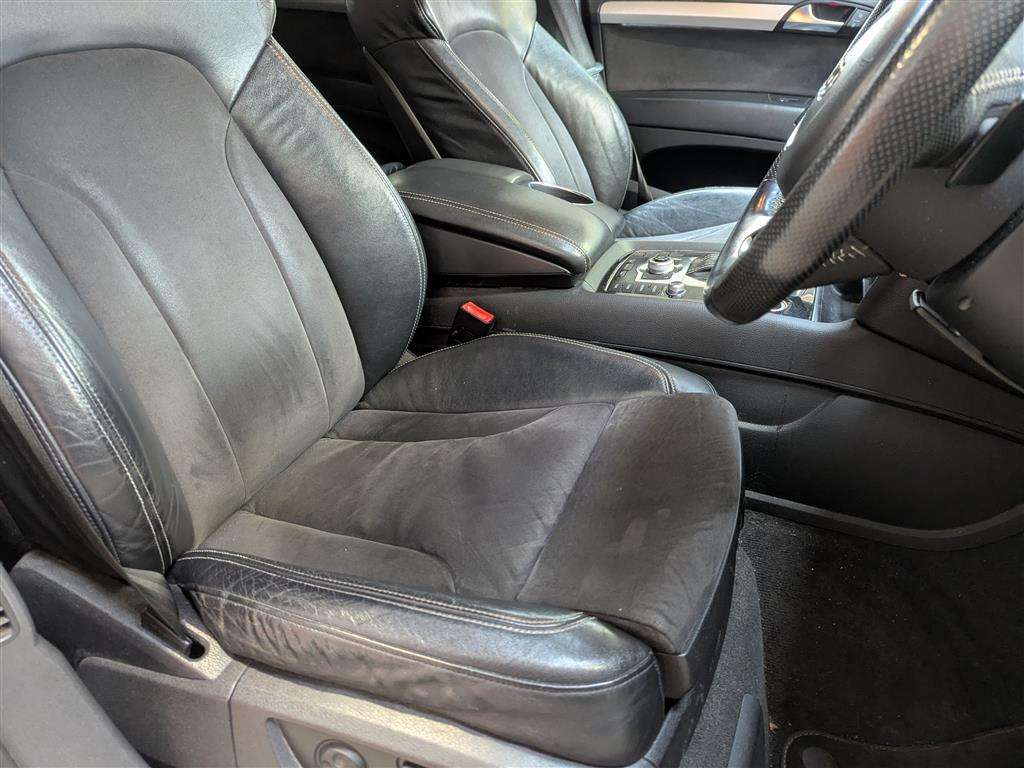 <p>2011 AUDI Q7 S LINE TDI 245 QUATTRO</p>