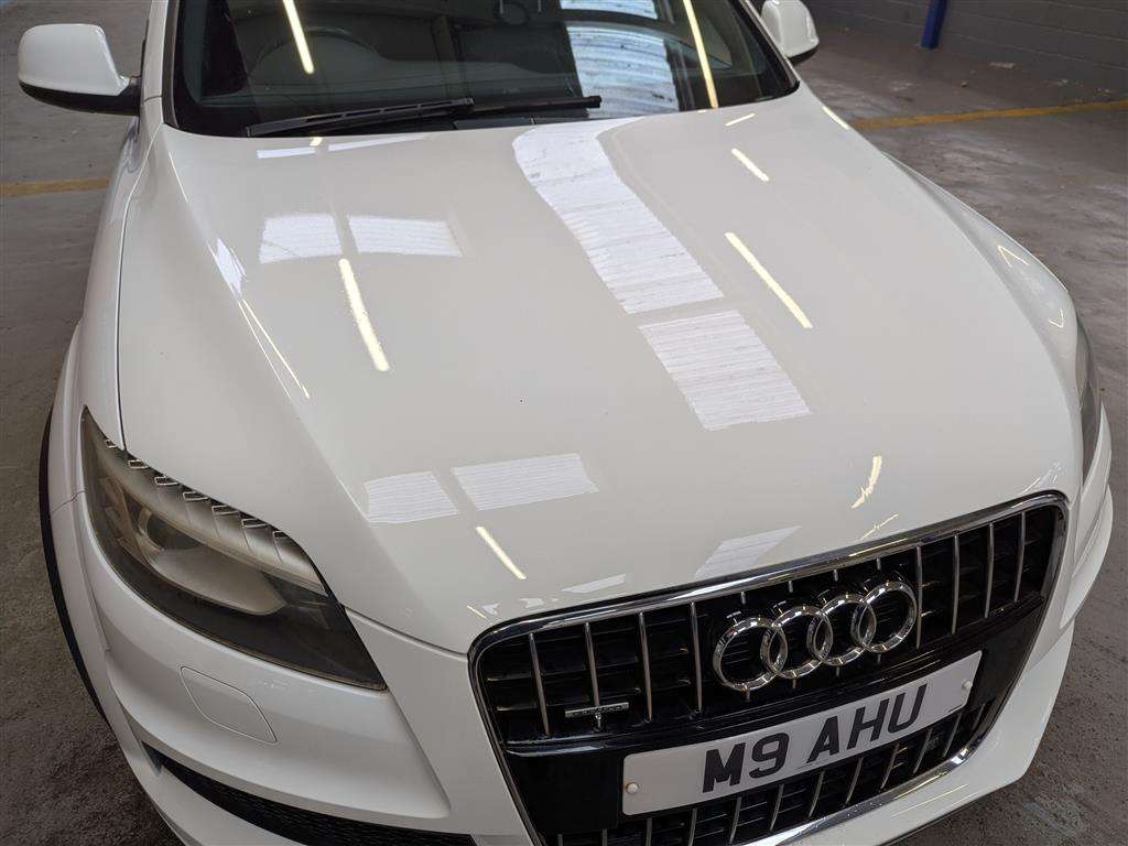 <p>2011 AUDI Q7 S LINE TDI 245 QUATTRO</p>