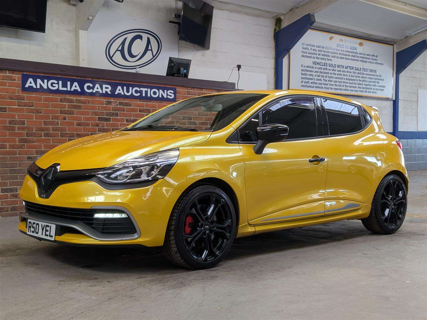 <p>2013 RENAULT CLIO RENAULTSPORT LUX AUT</p>