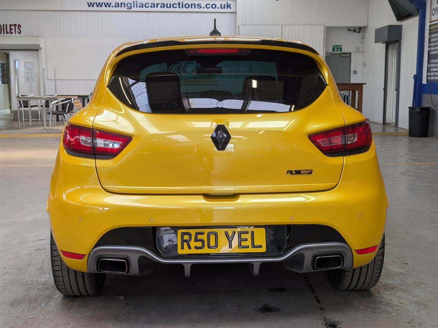 <p>2013 RENAULT CLIO RENAULTSPORT LUX AUT</p>