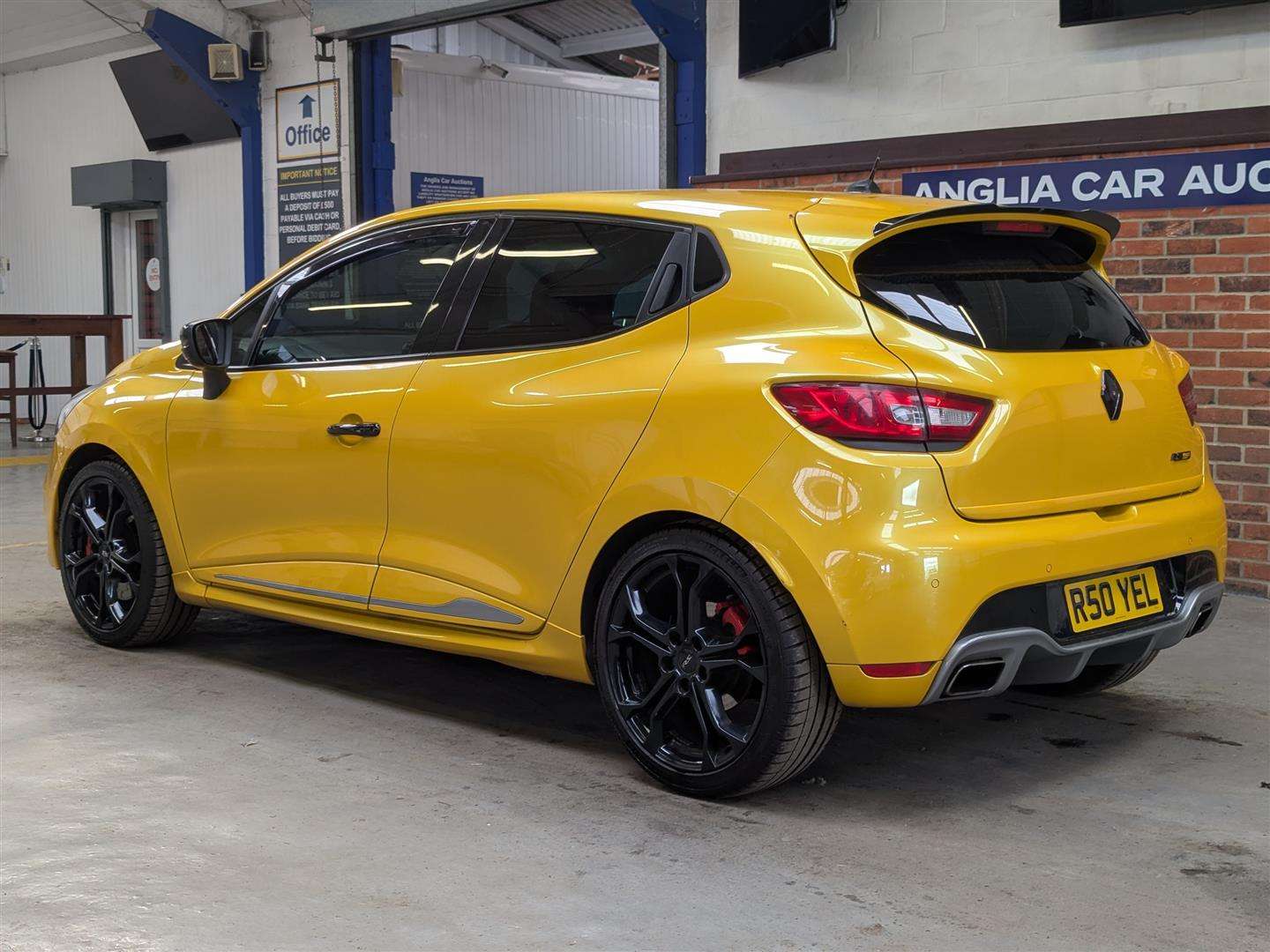 <p>2013 RENAULT CLIO RENAULTSPORT LUX AUT</p>