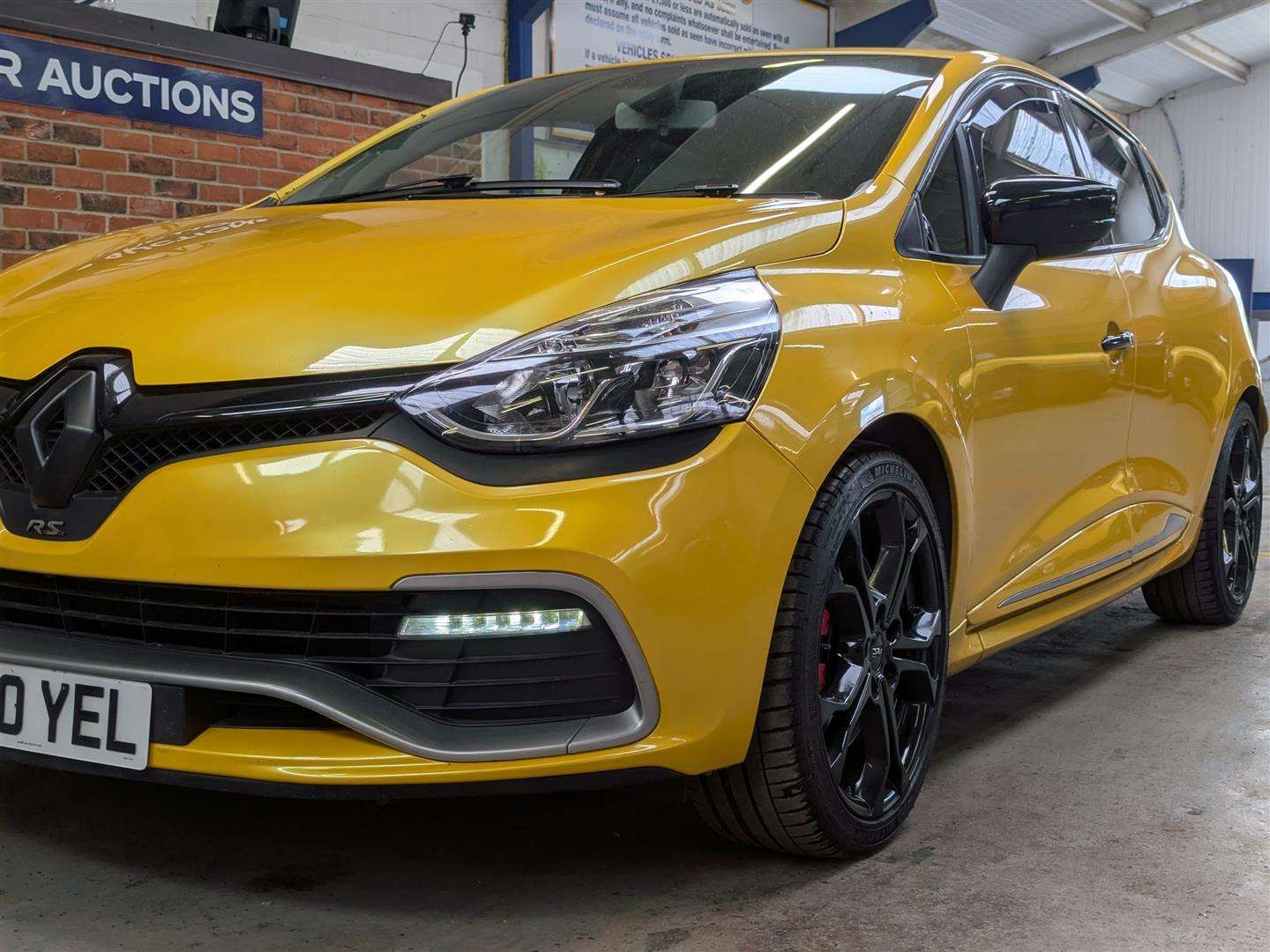<p>2013 RENAULT CLIO RENAULTSPORT LUX AUT</p>