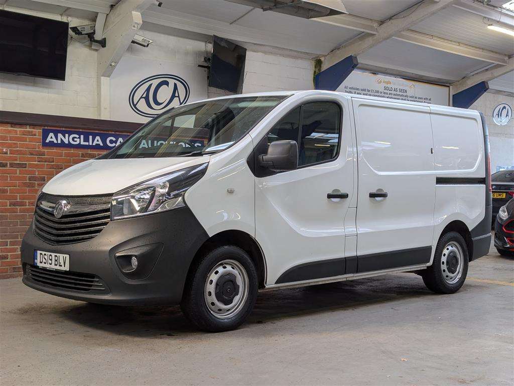<p>2019 VAUXHALL VIVARO 2900 CDTI</p>