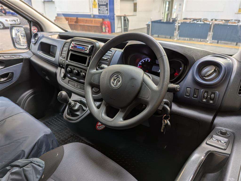 <p>2019 VAUXHALL VIVARO 2900 CDTI</p>