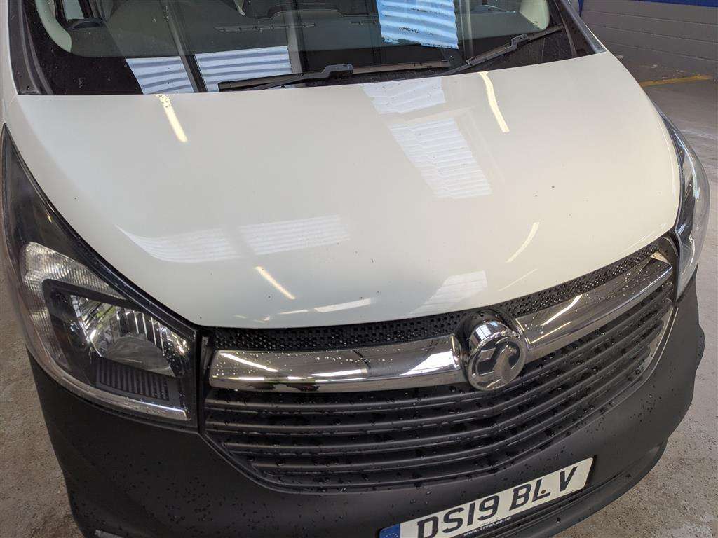 <p>2019 VAUXHALL VIVARO 2900 CDTI</p>