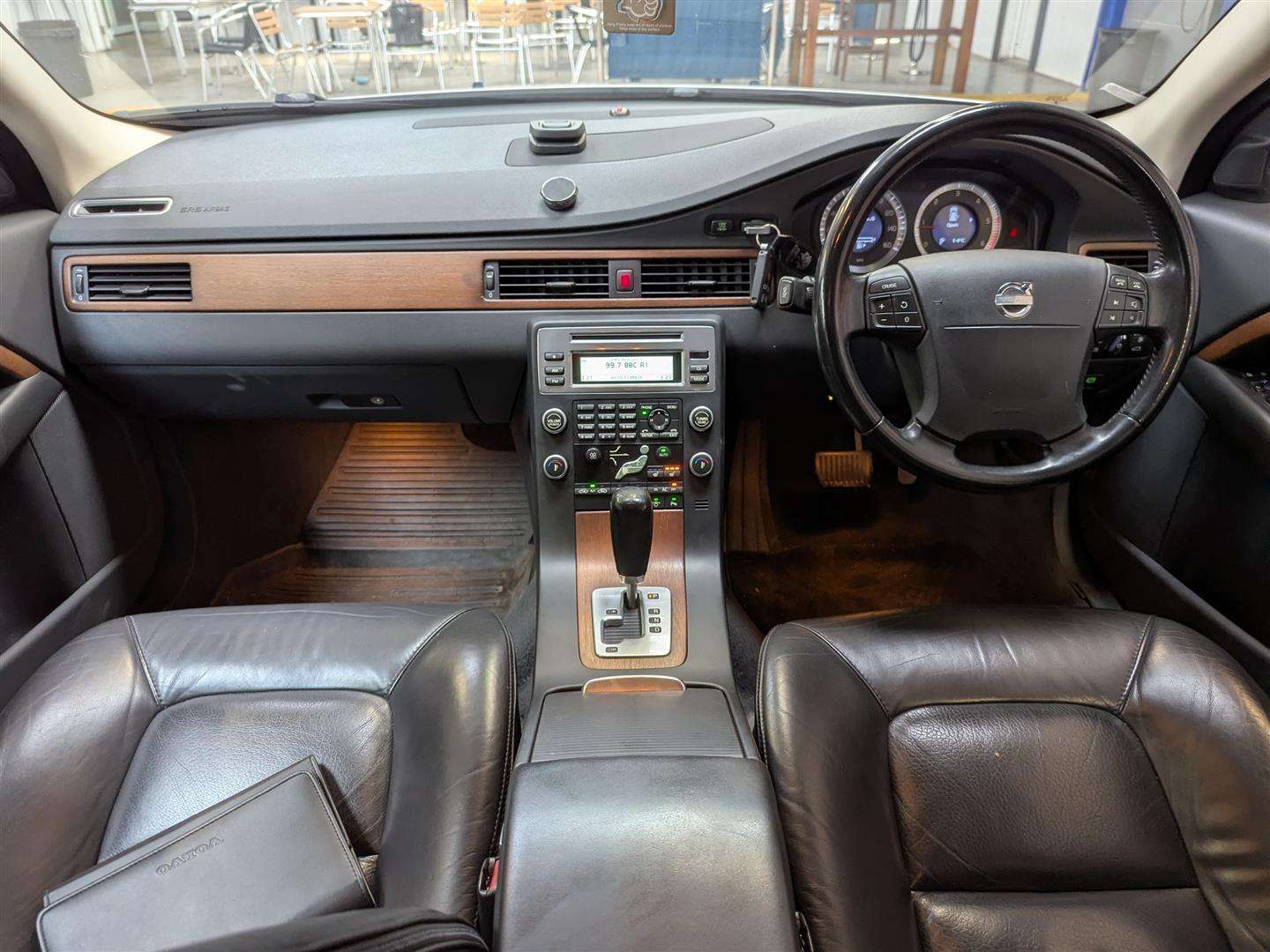 <p>2009 VOLVO XC70 SE LUX D5 A</p>
