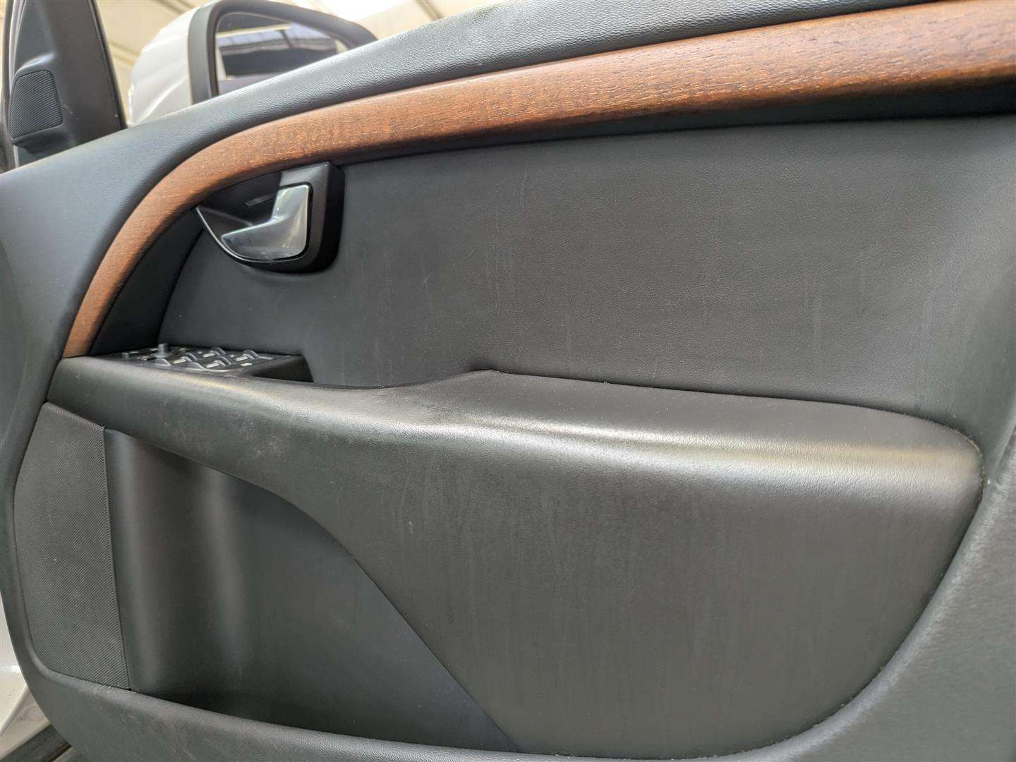 <p>2009 VOLVO XC70 SE LUX D5 A</p>