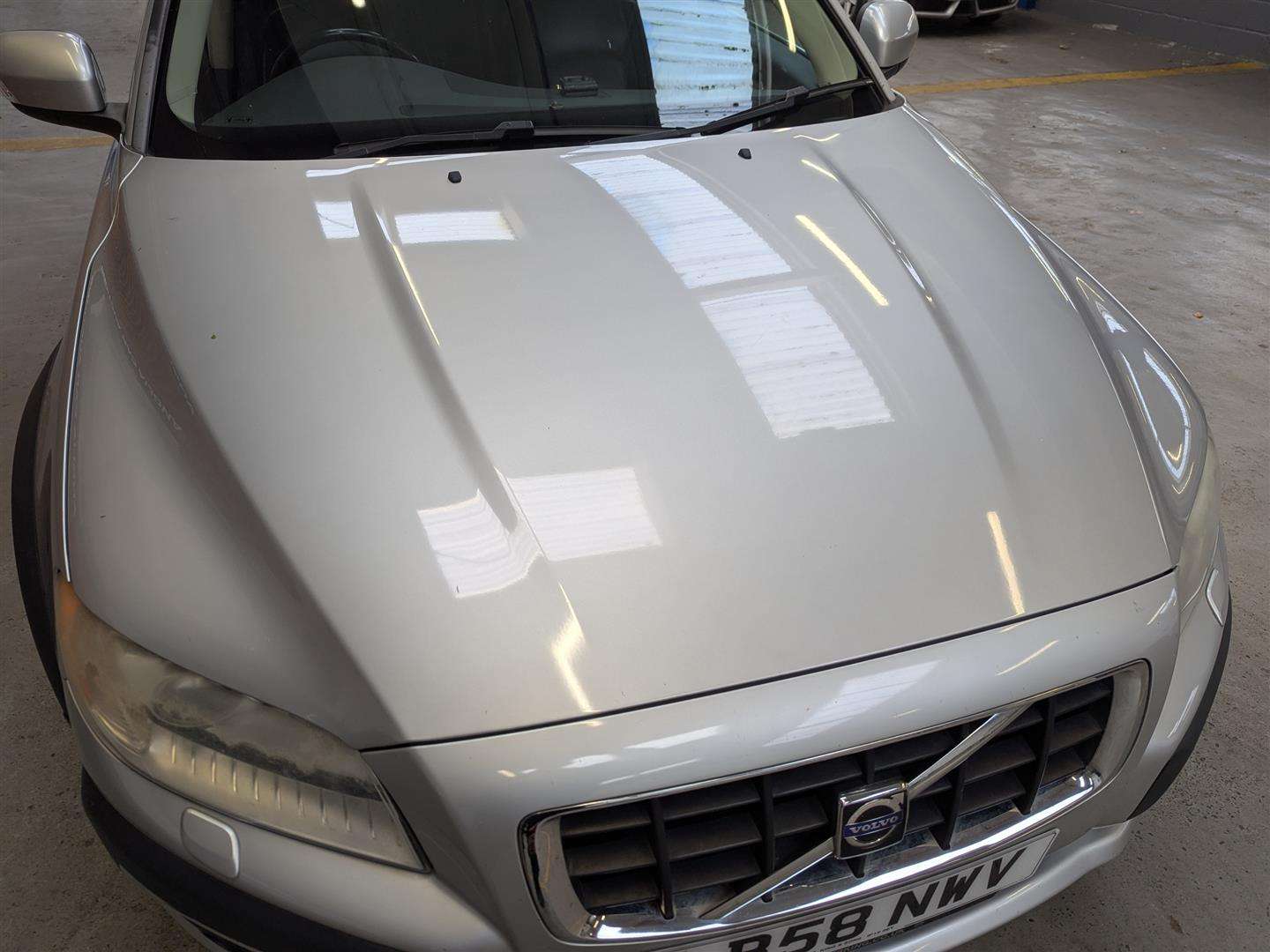 <p>2009 VOLVO XC70 SE LUX D5 A</p>