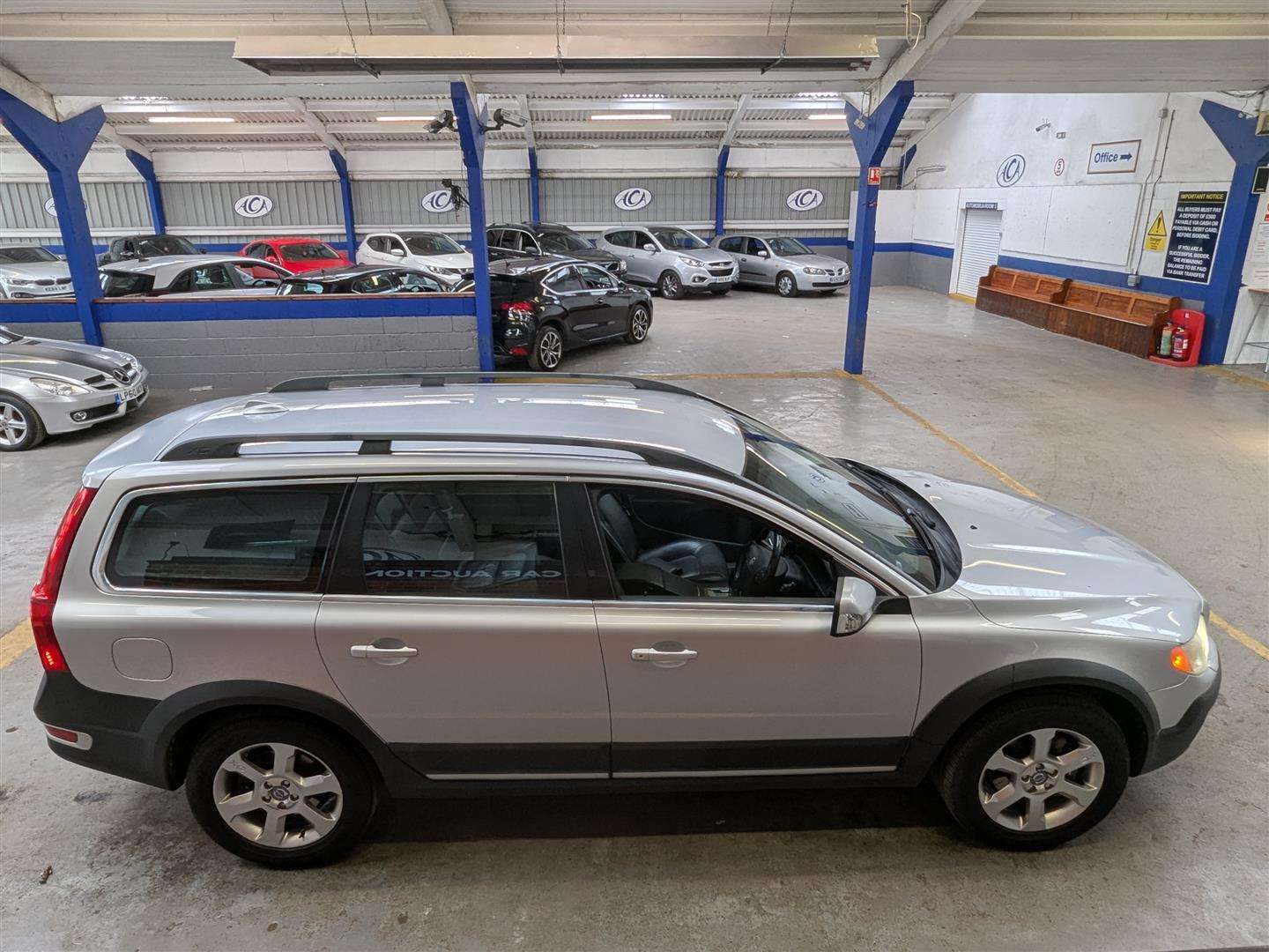 <p>2009 VOLVO XC70 SE LUX D5 A</p>