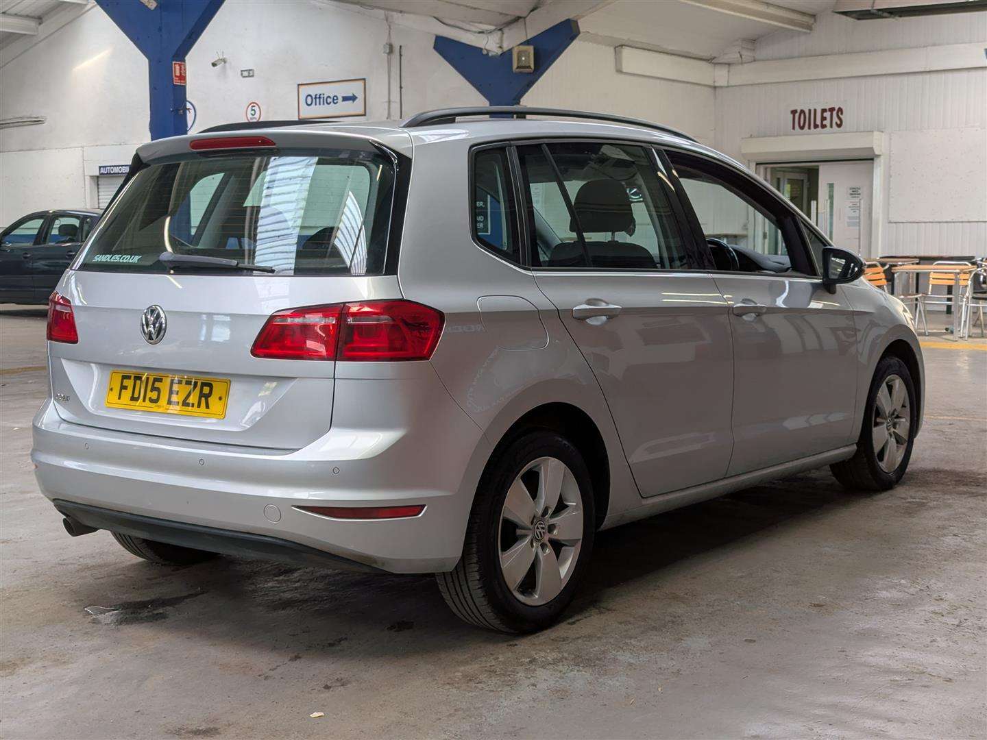 <p>2015 VOLKSWAGEN GOLF SV SE TDI</p>
