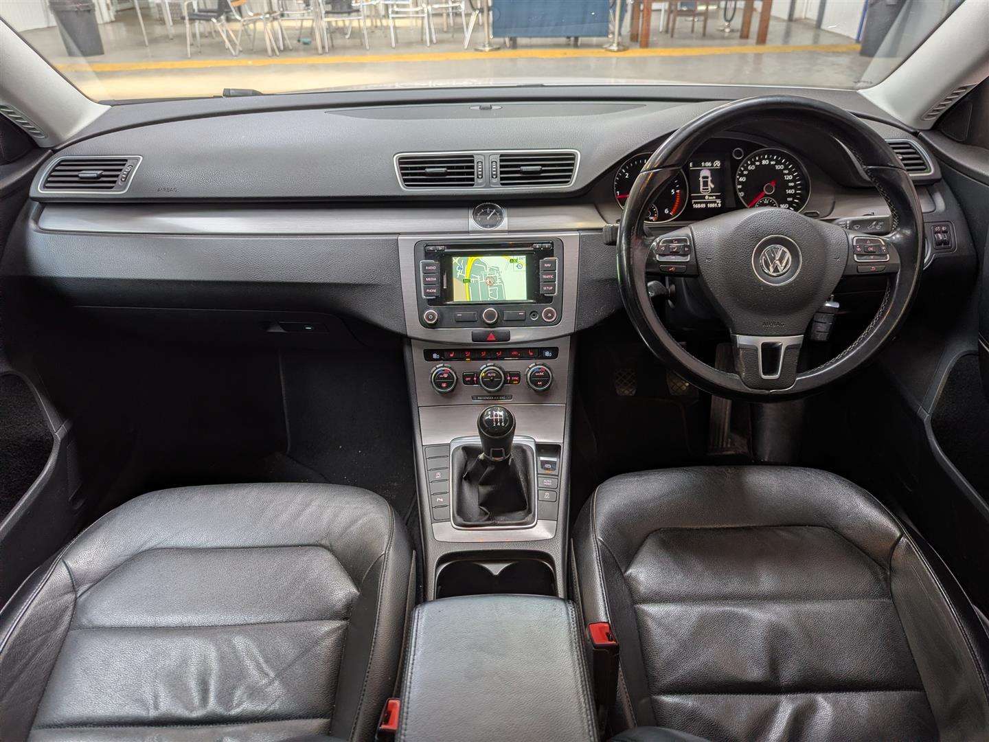 <p>2014 VOLKSWAGEN PASSAT EXECUTIVE TDI BMT</p>