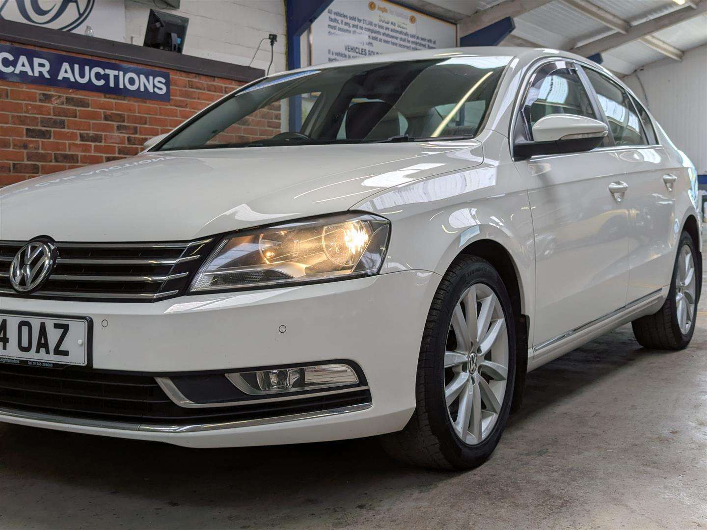 <p>2014 VOLKSWAGEN PASSAT EXECUTIVE TDI BMT</p>