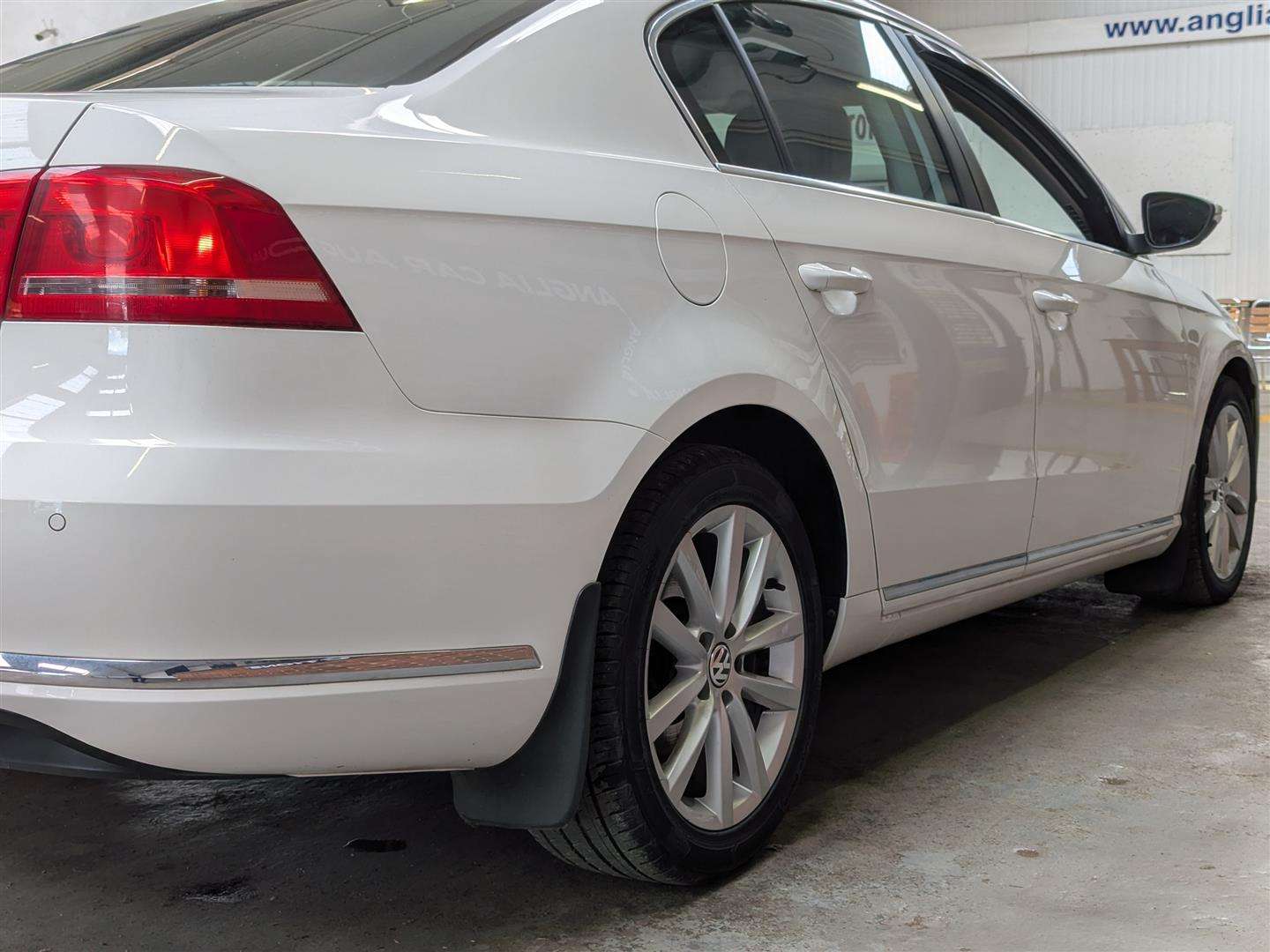 <p>2014 VOLKSWAGEN PASSAT EXECUTIVE TDI BMT</p>