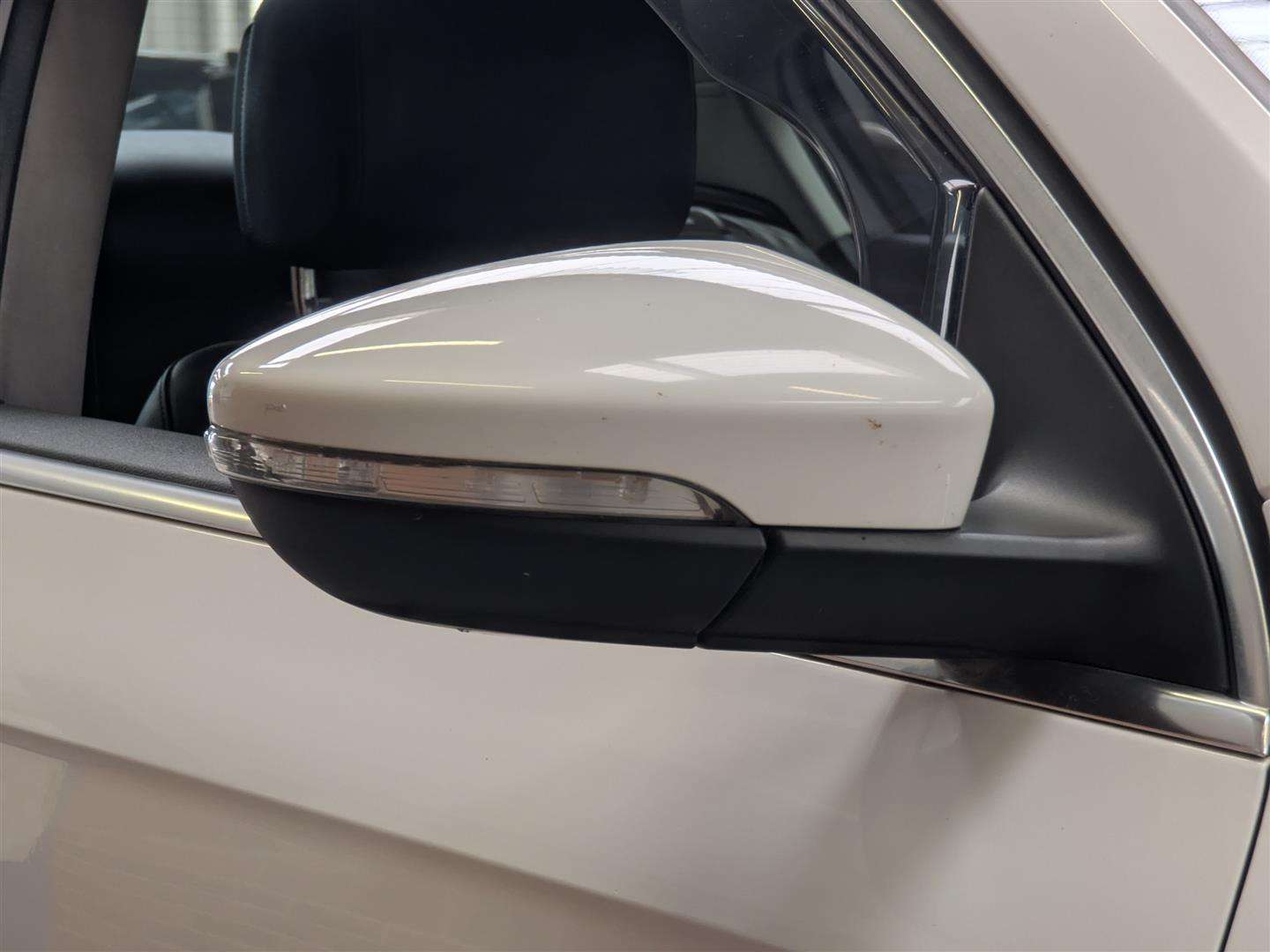<p>2014 VOLKSWAGEN PASSAT EXECUTIVE TDI BMT</p>