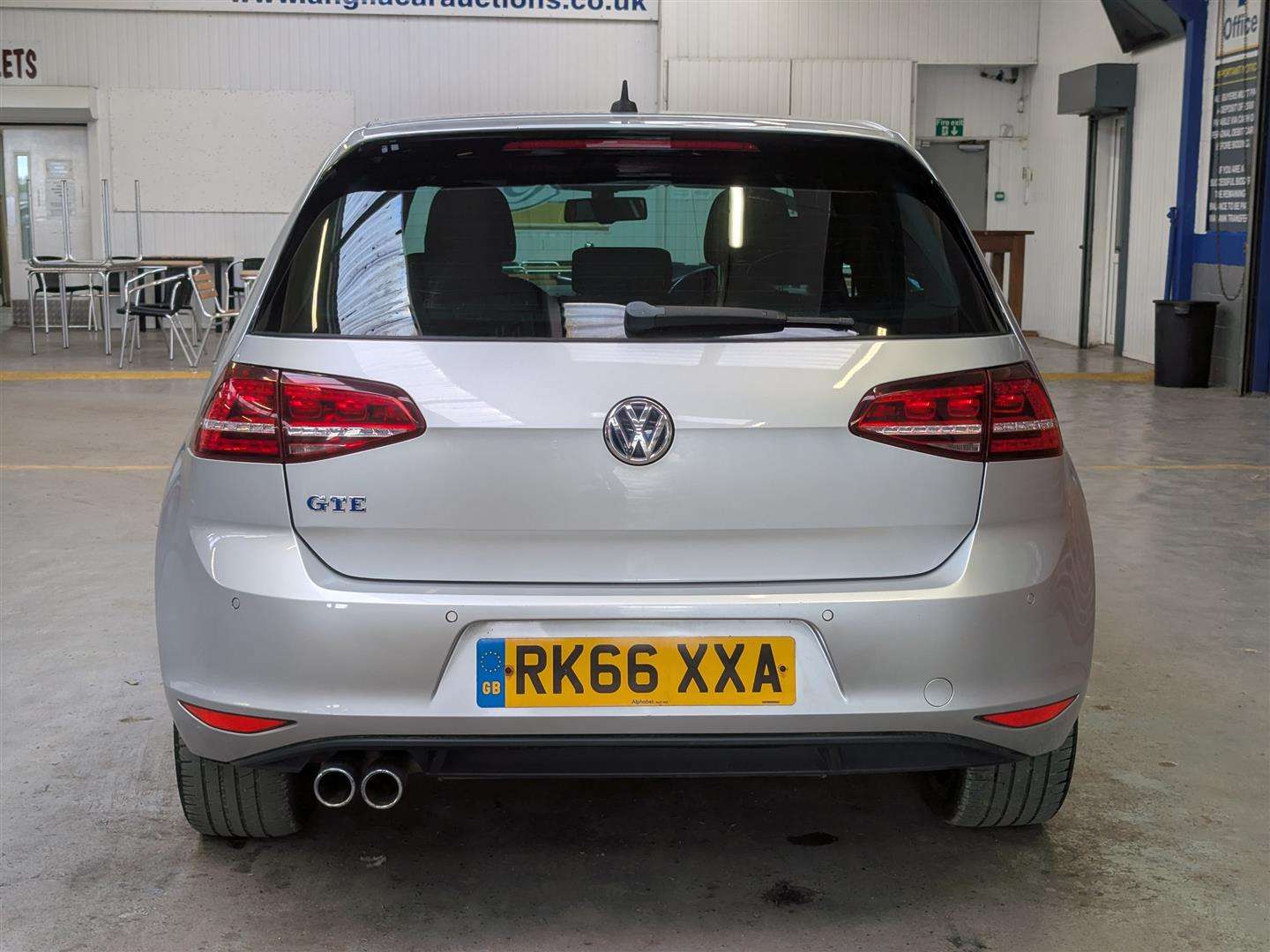 <p>2016 VOLKSWAGEN GOLF GTE S-A</p>