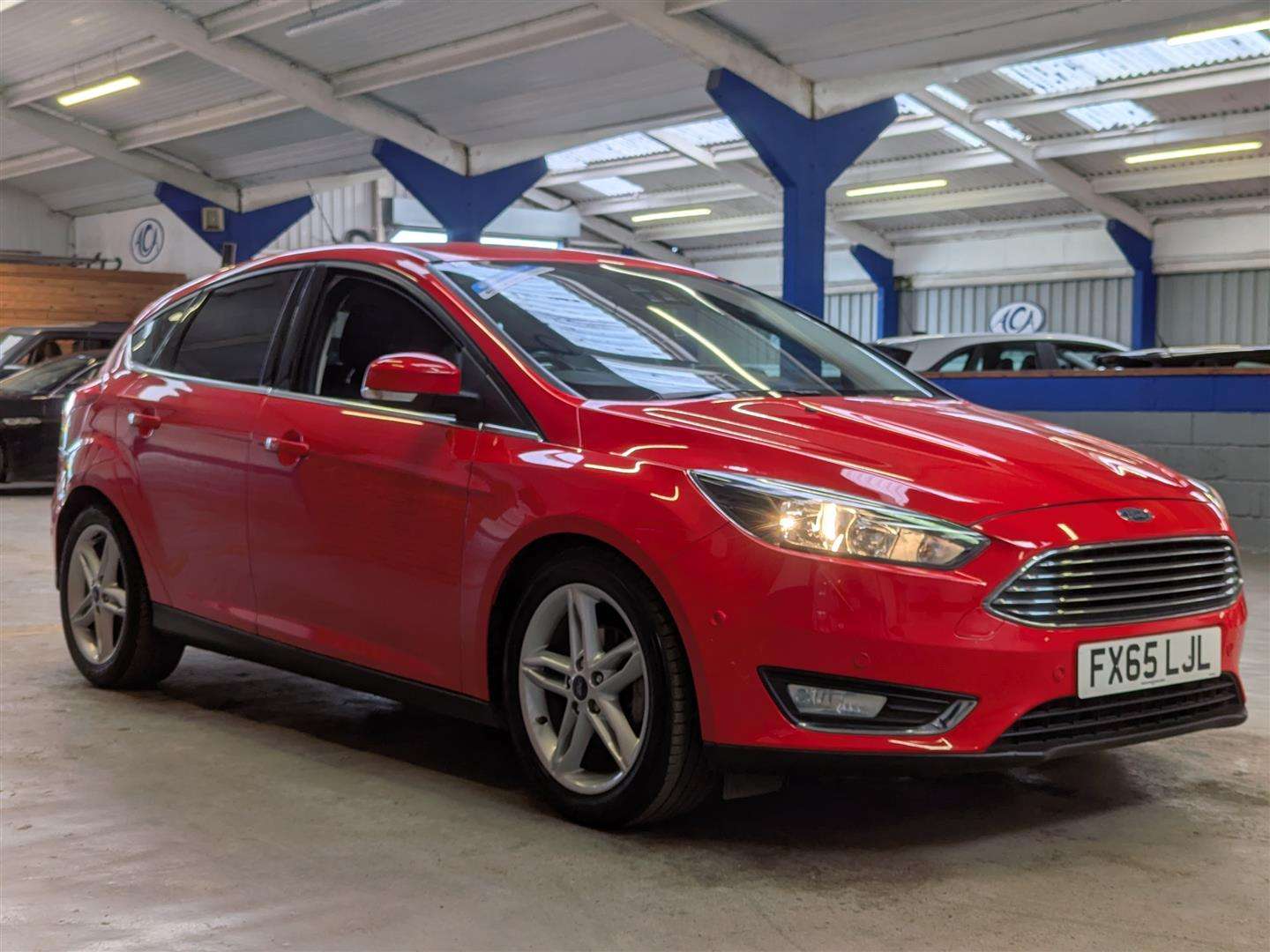 <p>2015 FORD FOCUS TITANIUM</p>