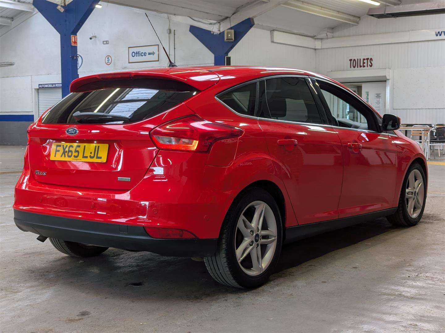 <p>2015 FORD FOCUS TITANIUM</p>