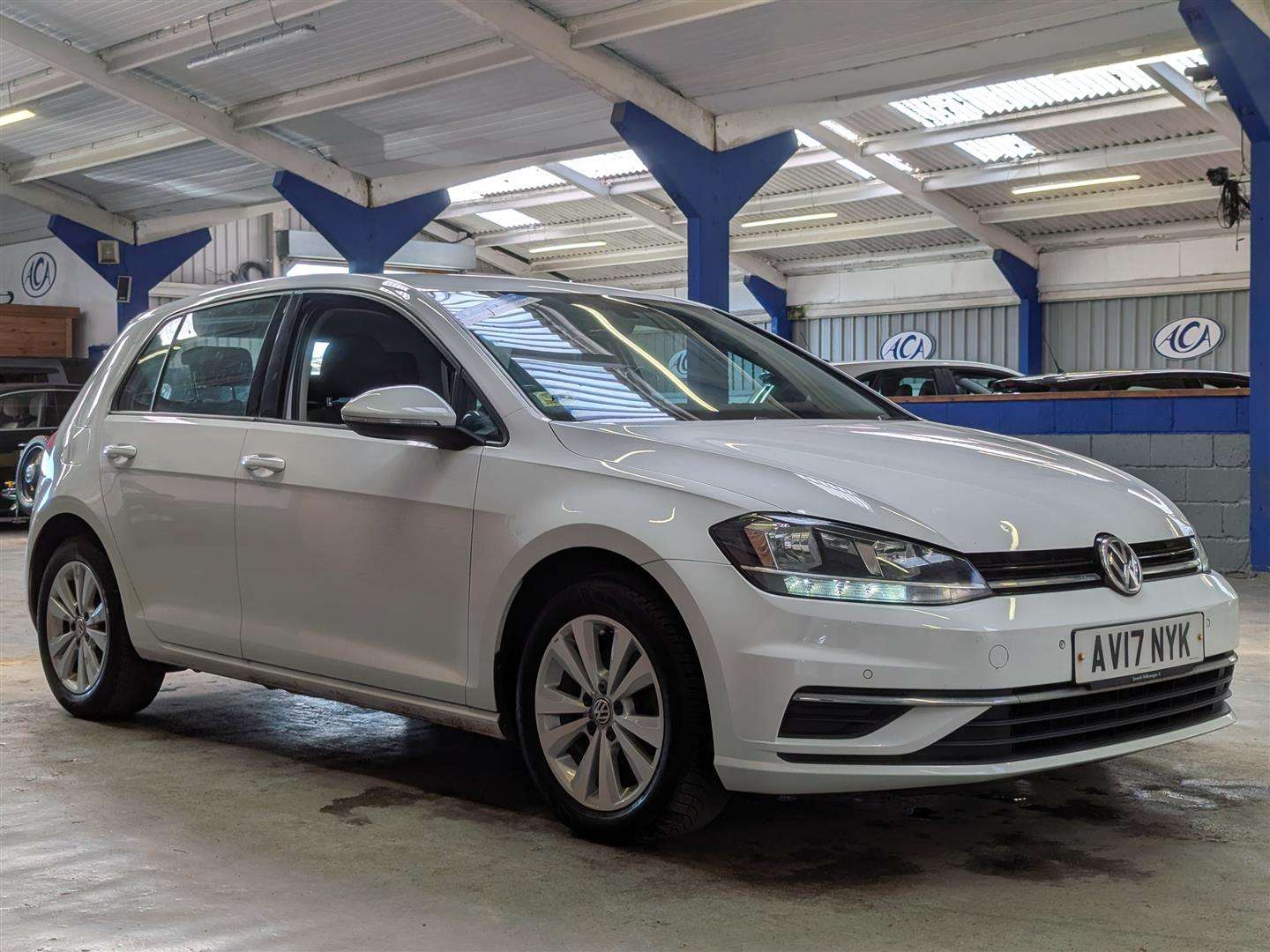 <p>2017 VOLKSWAGEN GOLF SE NAVIGATION TDI BM</p>