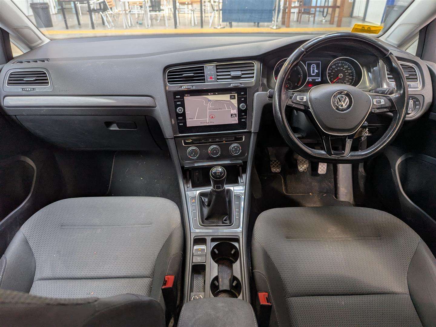 <p>2017 VOLKSWAGEN GOLF SE NAVIGATION TDI BM</p>