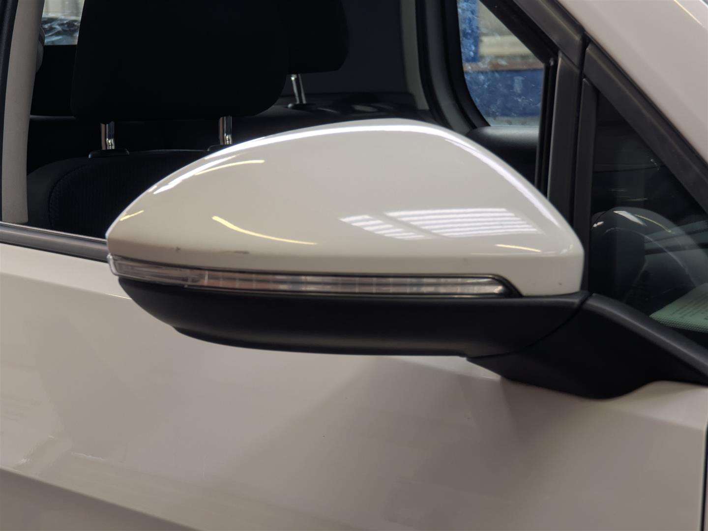 <p>2017 VOLKSWAGEN GOLF SE NAVIGATION TDI BM</p>