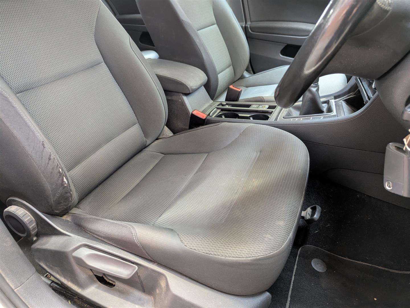 <p>2017 VOLKSWAGEN GOLF SE NAVIGATION TDI BM</p>