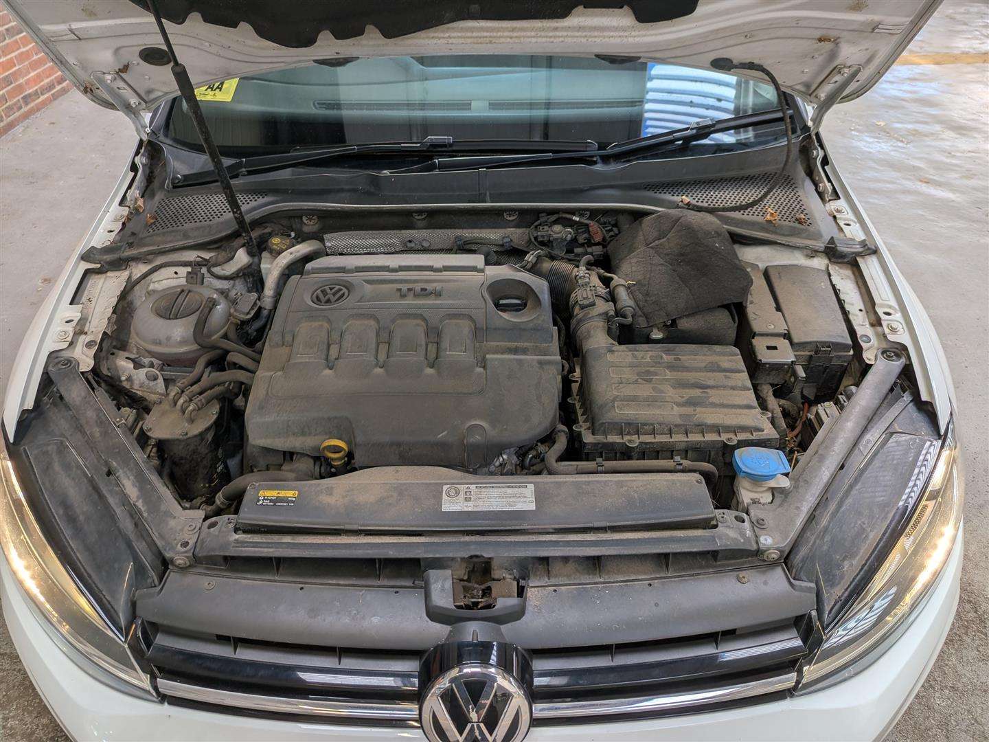 <p>2017 VOLKSWAGEN GOLF SE NAVIGATION TDI BM</p>