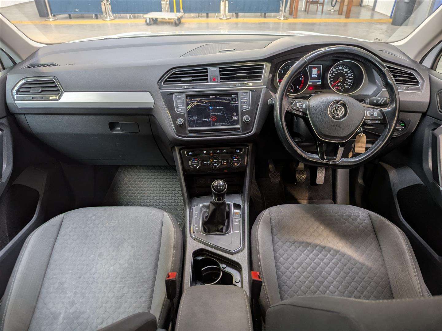 <p>2016 VOLKSWAGEN TIGUAN SE NAV TDI BMT</p>