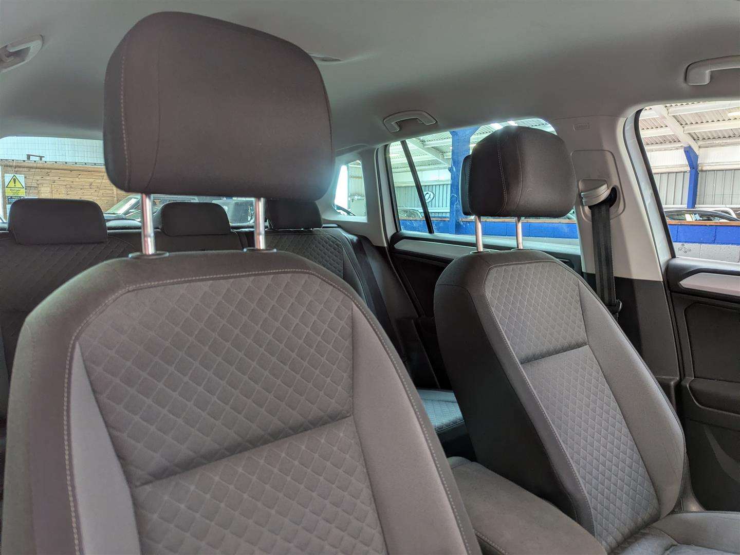 <p>2016 VOLKSWAGEN TIGUAN SE NAV TDI BMT</p>
