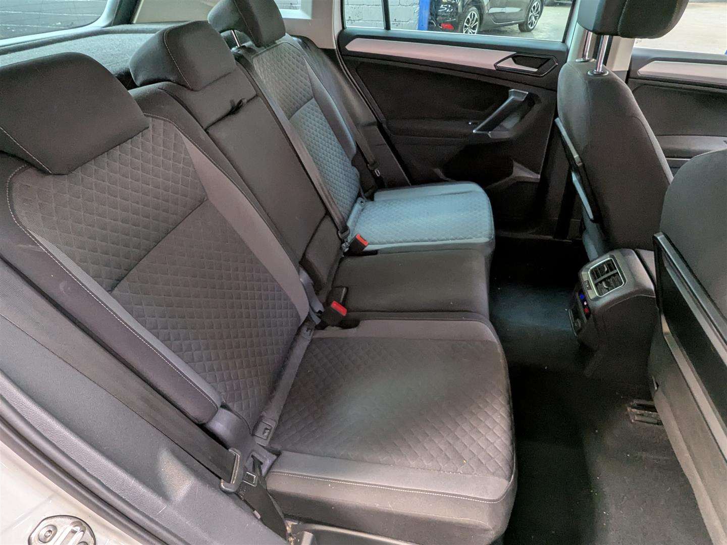 <p>2016 VOLKSWAGEN TIGUAN SE NAV TDI BMT</p>
