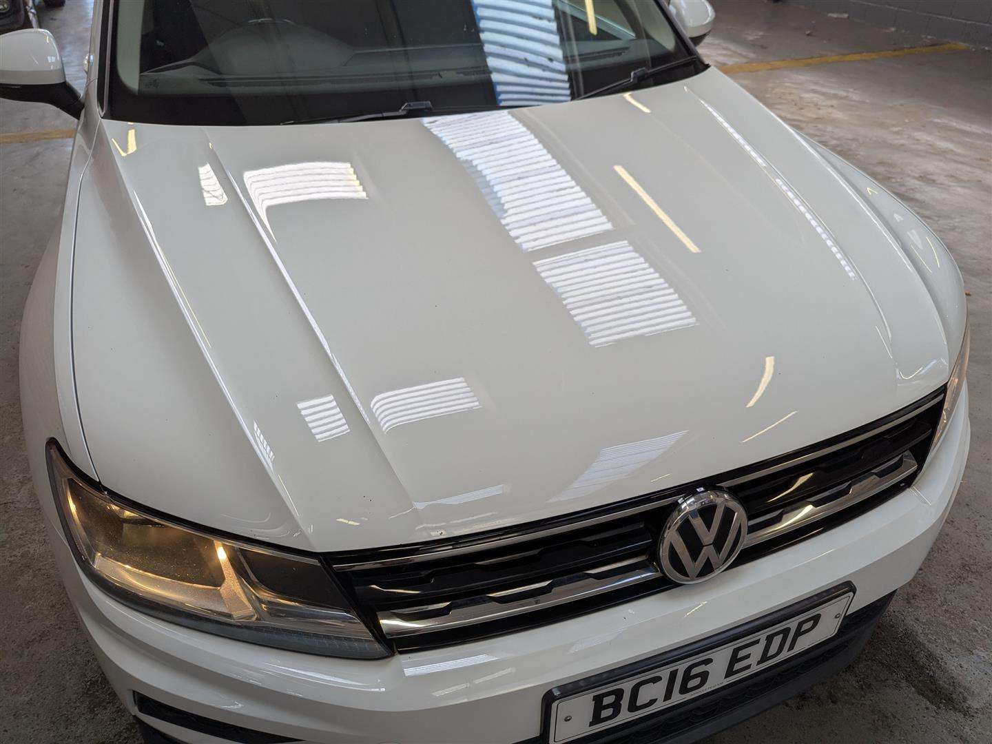 <p>2016 VOLKSWAGEN TIGUAN SE NAV TDI BMT</p>