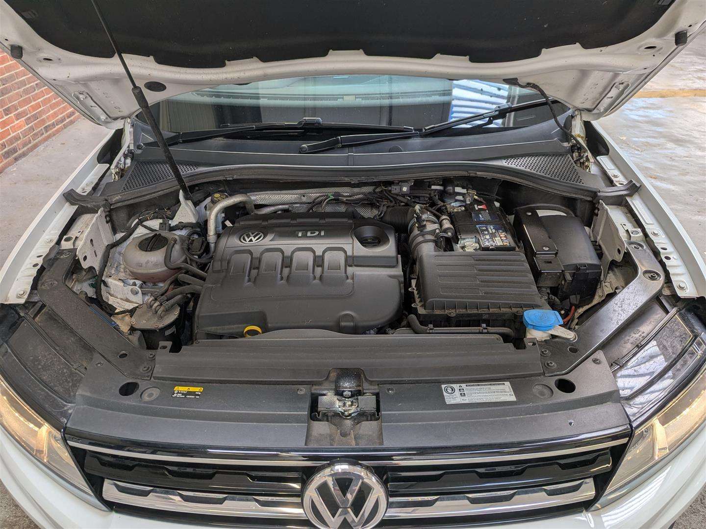 <p>2016 VOLKSWAGEN TIGUAN SE NAV TDI BMT</p>