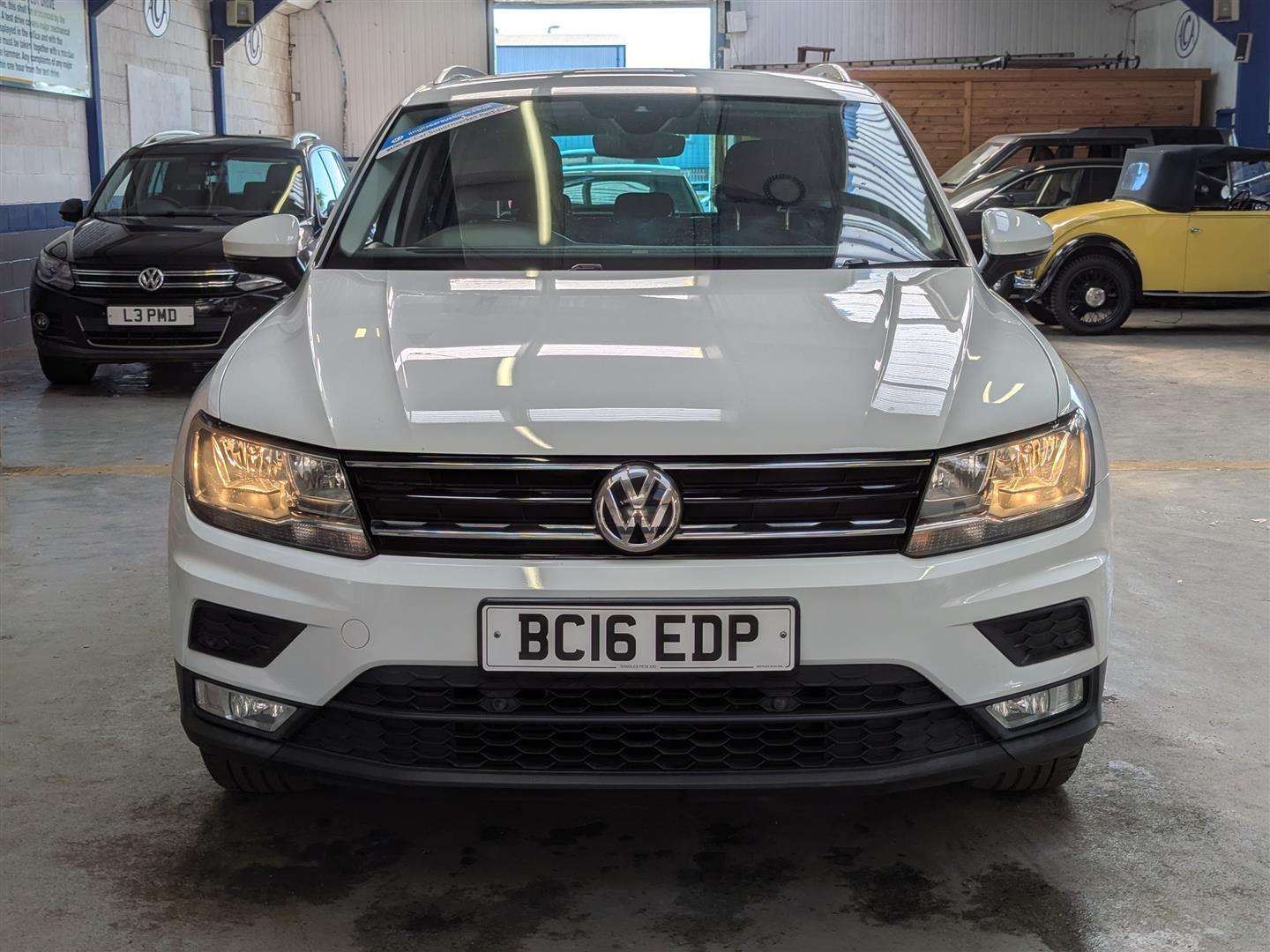 <p>2016 VOLKSWAGEN TIGUAN SE NAV TDI BMT</p>
