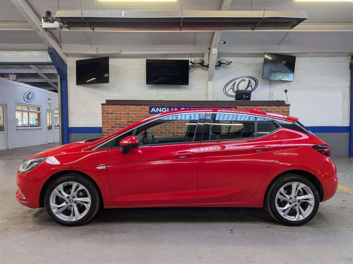 <p>2016 VAUXHALL ASTRA SRI NAV ECOFLEX S/S</p>