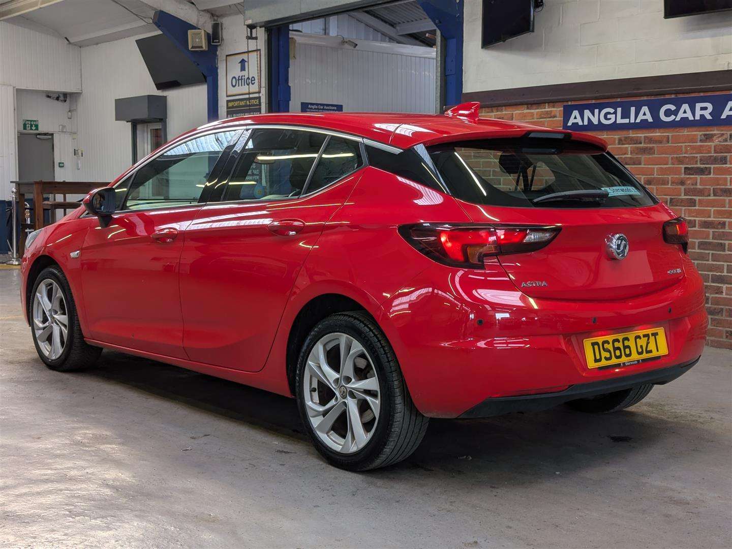 <p>2016 VAUXHALL ASTRA SRI NAV ECOFLEX S/S</p>
