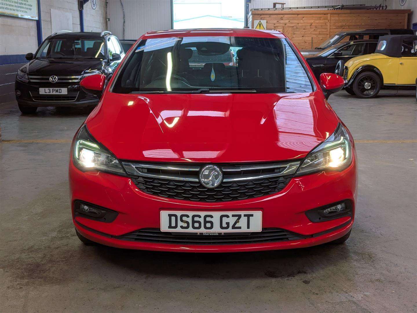 <p>2016 VAUXHALL ASTRA SRI NAV ECOFLEX S/S</p>