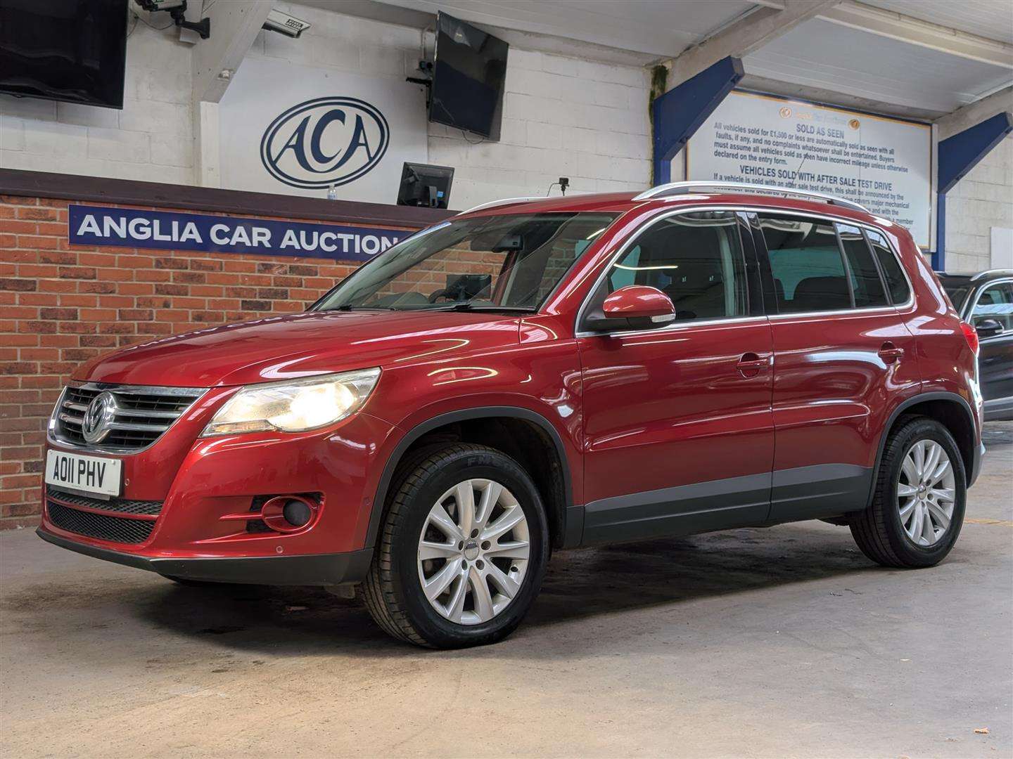 <p>2011 VOLKSWAGEN TIGUAN MATCH TDI 4MOT S-A</p>